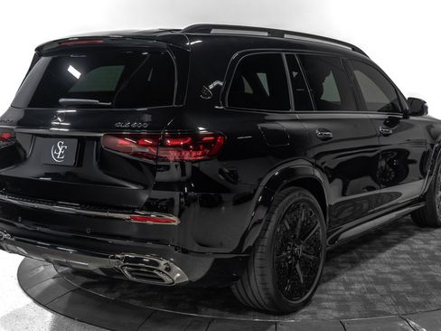 Used 2025 Mercedes-Benz Maybach GLS 600 4MATIC image 10