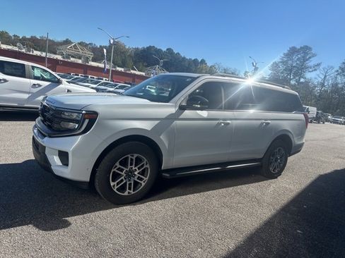 New 2025 Ford Expedition Max Active image 6