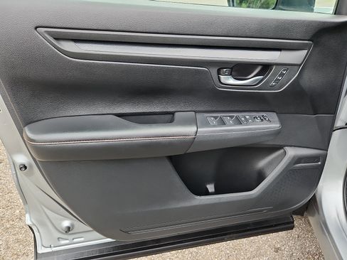 Used 2025 Honda CR-V Sport-L image 12
