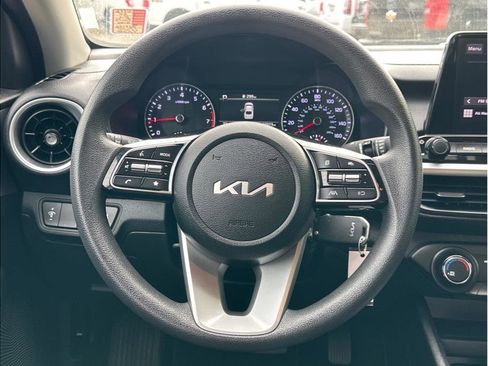 Used 2024 Kia Forte LXS image 16