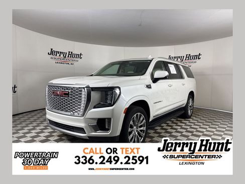 Used 2021 GMC Yukon XL Denali image 1