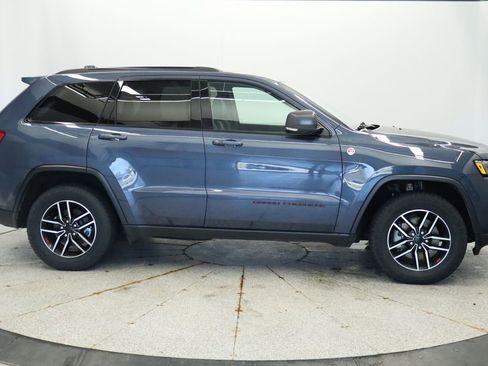 Certified 2021 Jeep Grand Cherokee Trailhawk w/ Trailhawk Luxury Group image 8