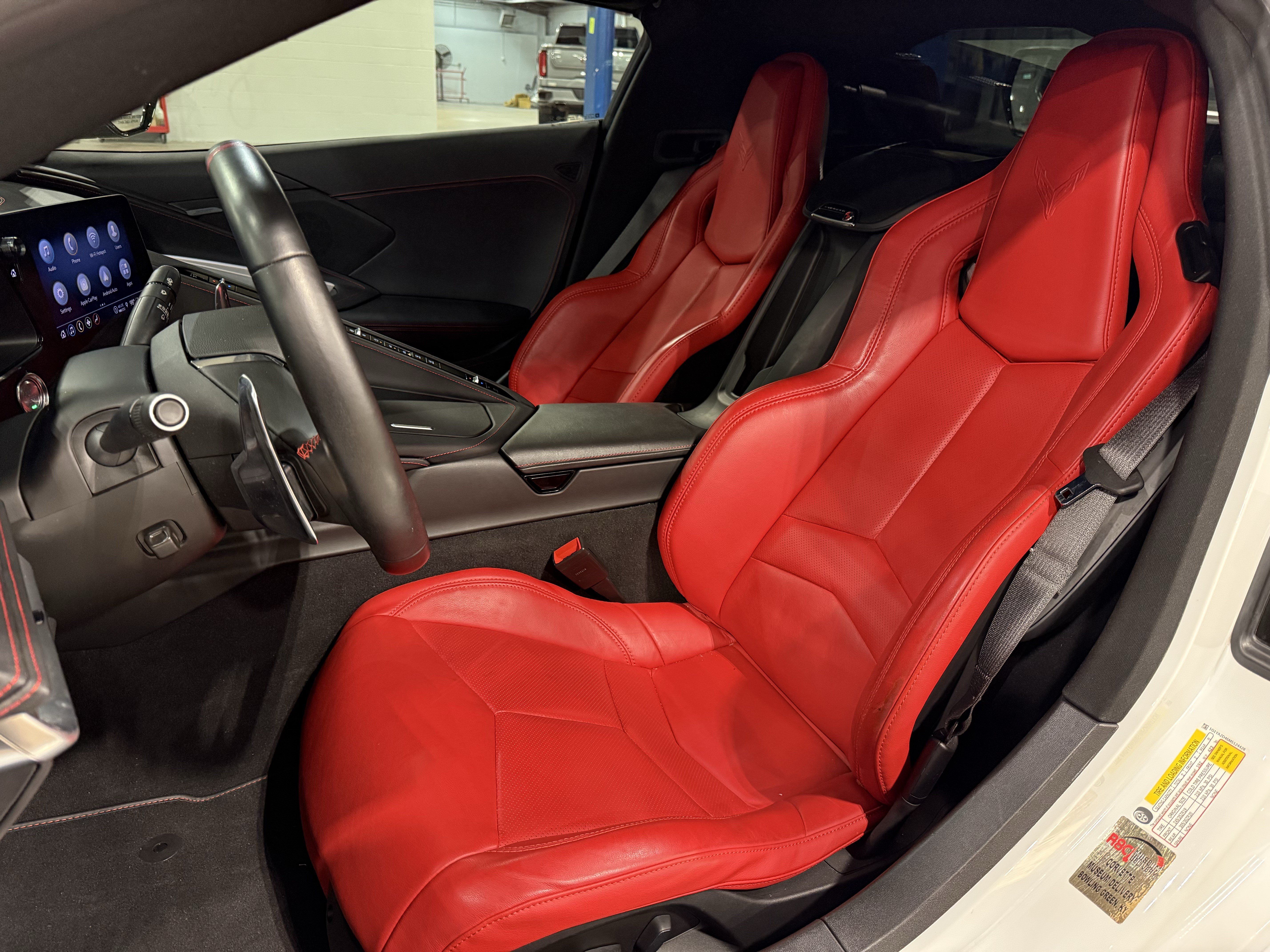 Used 2021 Chevrolet Corvette Stingray Coupe w/ Z51 Performance Package RWD image 7