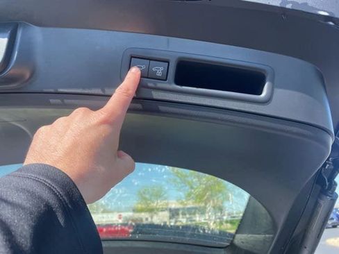 New 2026 Lexus UX 300h AWD image 17