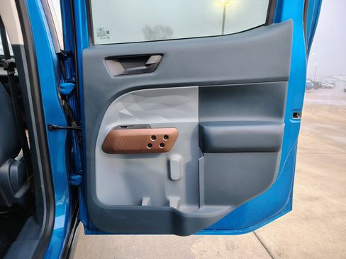 Used 2022 Ford Maverick Lariat image 16