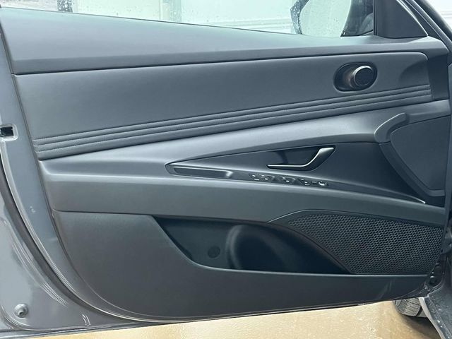 New 2026 Hyundai Elantra SEL w/ Cargo Package FWD image 11