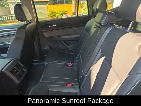 Used 2023 Volkswagen Atlas SE w/ Panoramic Sunroof Package AWD/4WD image 7