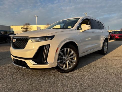 Certified 2023 Cadillac XT6 Premium Luxury image 1
