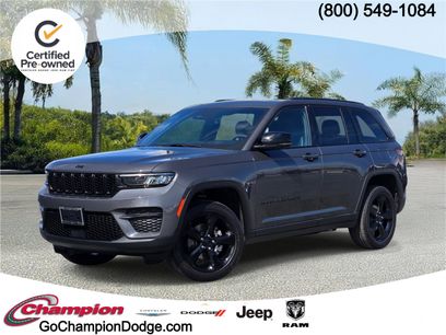 Used 2025 Jeep Grand Cherokee Altitude