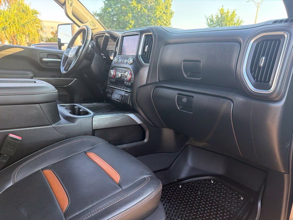 Used 2022 GMC Sierra 2500 AT4 w/ AT4 Preferred Package AWD/4WD image 12