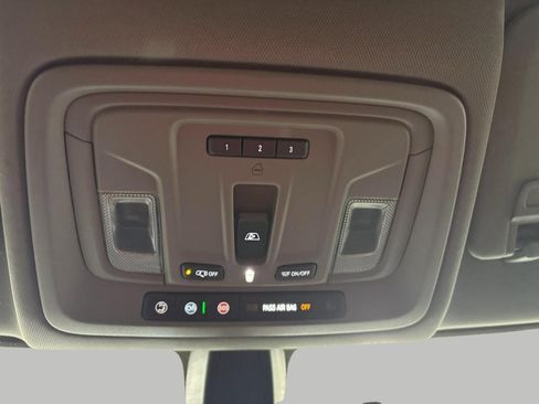 Used 2020 GMC Sierra 1500 SLE w/ SLE Value Package image 19