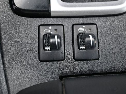 Used 2015 Toyota Highlander XLE image 27