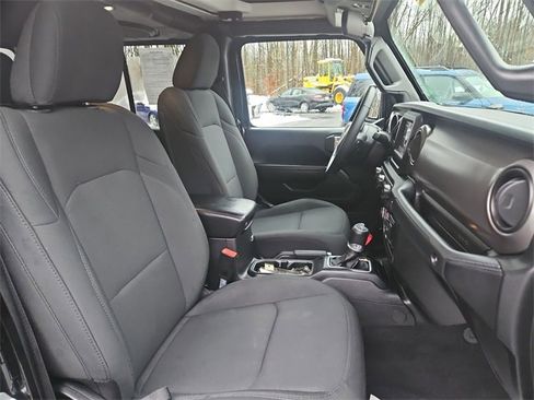 Used 2021 Jeep Gladiator Sport image 27
