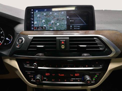 Used 2018 BMW X3 xDrive30i AWD/4WD image 17