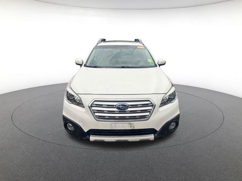 Used 2017 Subaru Outback 3.6R Limited AWD/4WD image 2