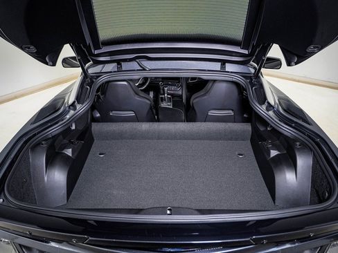 Used 2017 Chevrolet Corvette Z06 w/ Battery Protection Package image 30