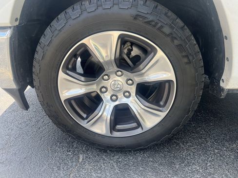 Used 2022 RAM 1500 Laramie image 12