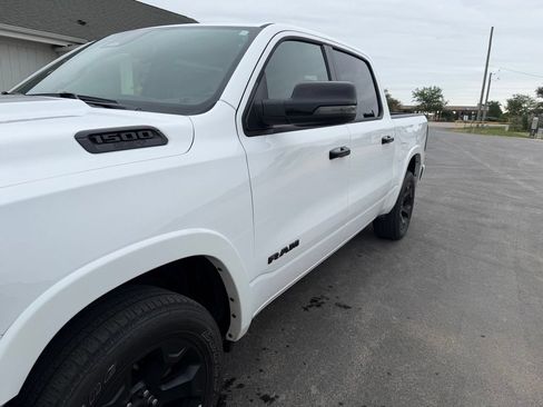 Used 2025 RAM 1500 Big Horn AWD/4WD image 2