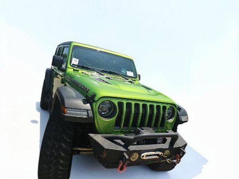 Used 2019 Jeep Wrangler Unlimited Rubicon w/ Uconnect 4C Nav & Sound Group AWD/4WD image 2