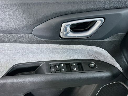 Used 2022 Jeep Compass Latitude w/ Sun and Sound Group image 15