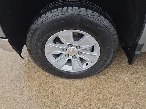 Used 2025 Chevrolet Silverado 1500 LT image 36