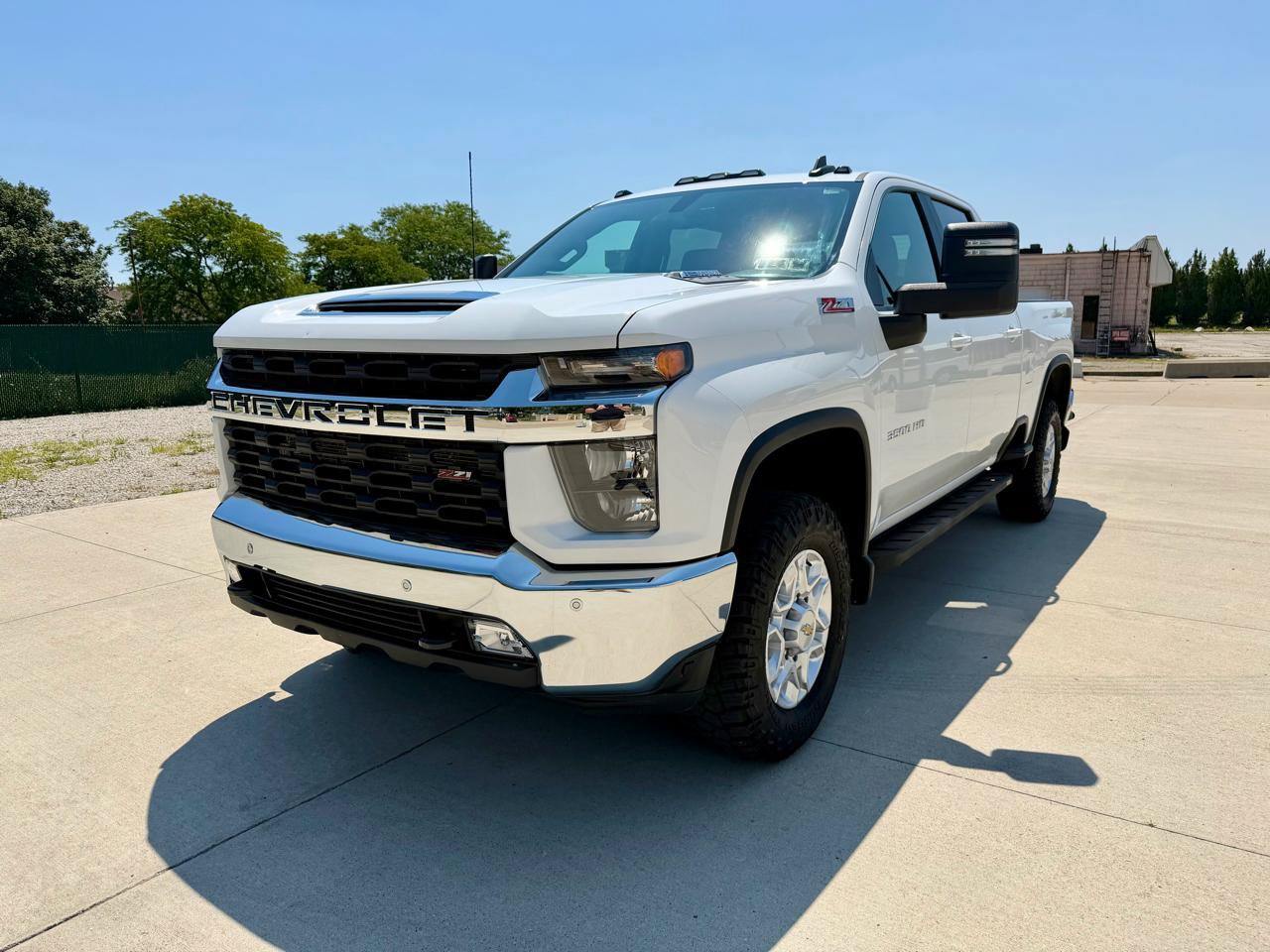 Used 2021 Chevrolet Silverado 3500 LT w/ All Star Edition AWD/4WD image 3