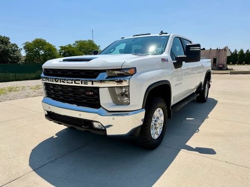 Used 2021 Chevrolet Silverado 3500 LT w/ All Star Edition AWD/4WD image 3