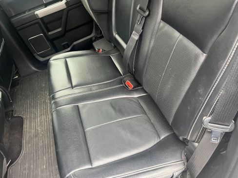 Used 2020 Ford F150 Lariat w/ Equipment Group 502A Luxury image 5