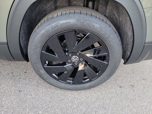 New 2026 Volkswagen Atlas SE FWD image 22