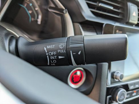 Used 2020 Honda Civic EX image 30