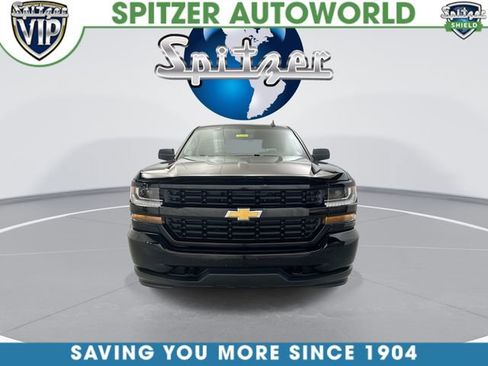 Used 2018 Chevrolet Silverado 1500 Custom w/ Custom Value Package image 5