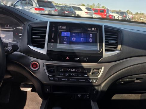 Used 2018 Honda Pilot EX-L image 27