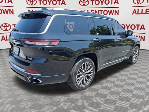 Used 2021 Jeep Grand Cherokee L Summit AWD/4WD image 8