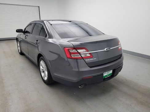 Used 2018 Ford Taurus SE FWD image 5