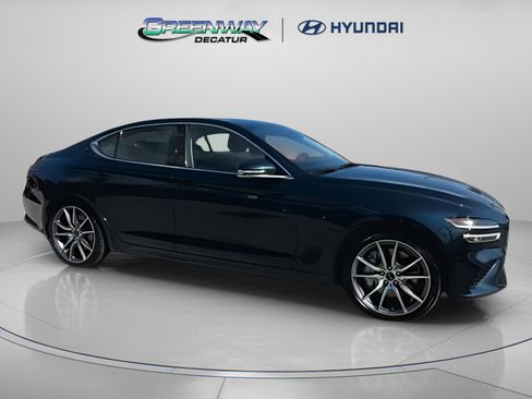 Used 2025 Genesis G70 2.5T image 32