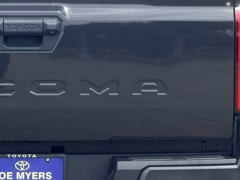 Used 2024 Toyota Tacoma SR5 AWD/4WD image 10