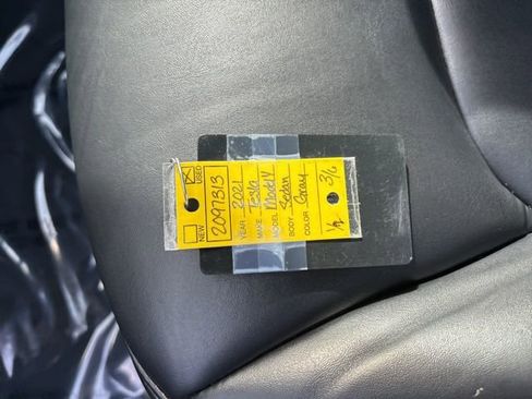 Used 2021 Tesla Model Y Long Range image 34