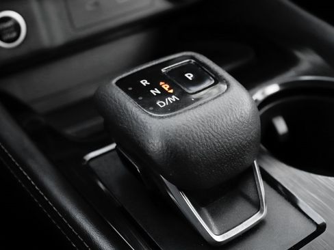 Used 2021 Nissan Rogue SL image 36