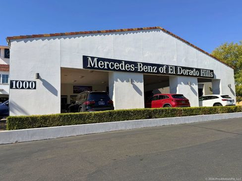 Used 2024 GMC Sierra 1500 AT4 w/ Technology Package AWD/4WD image 44