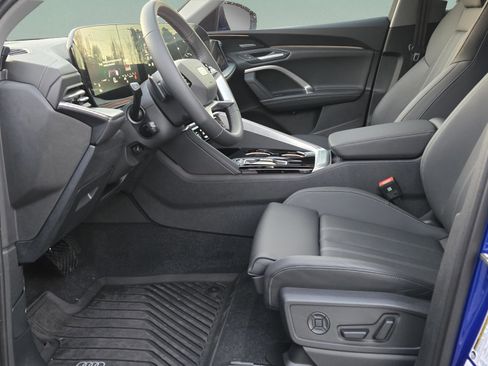 New 2025 Audi Q5 Prestige image 33