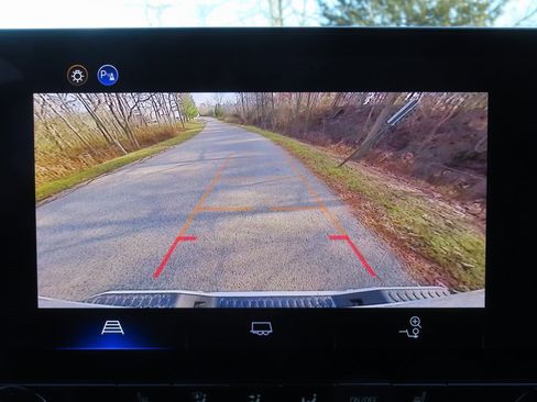 New 2026 Chevrolet Colorado LT image 8