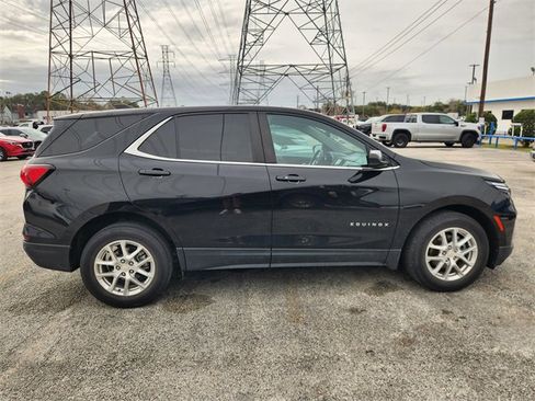 Used 2022 Chevrolet Equinox LT image 3