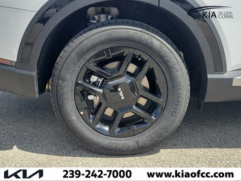 New 2027 Kia Telluride LX FWD image 9