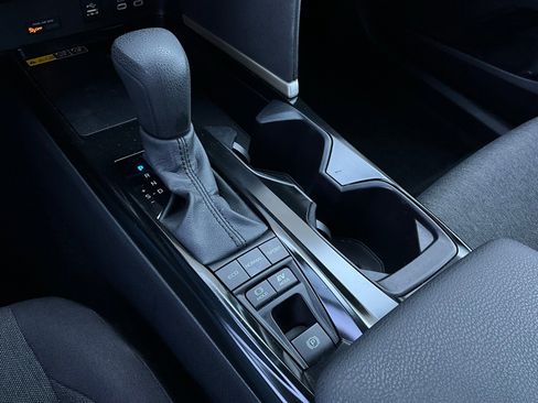 Used 2025 Toyota Camry LE image 22