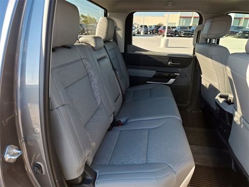 Used 2024 Toyota Tundra Limited image 30