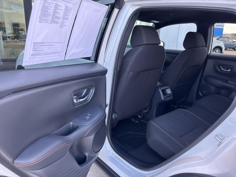 Used 2024 Honda HR-V Sport image 11