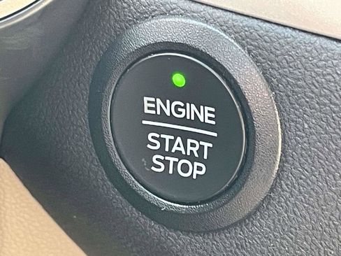 Used 2022 Ford Escape SEL w/ Technology Package image 24