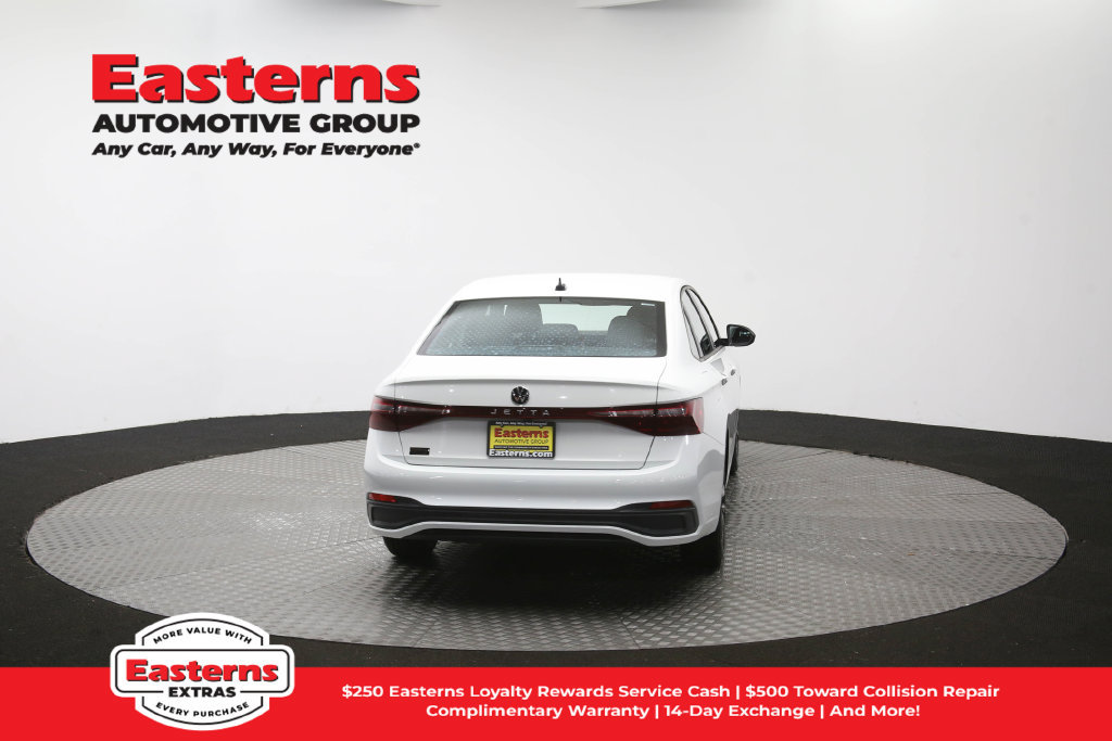 Used 2025 Volkswagen Jetta Sport FWD image 38