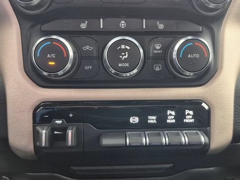 Used 2022 RAM 2500 Laramie AWD/4WD image 10