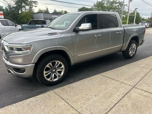 Used 2022 RAM 1500 Limited w/ Body Color Bumper Group AWD/4WD image 8